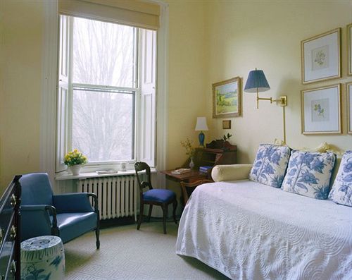 Bed and Breakfast The College Club Of Бостон Экстерьер фото